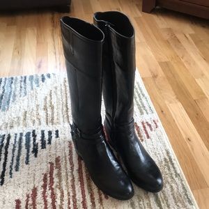 Unisa Size 10M black boots